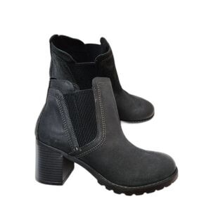 Clarks Leda Up Women’s 10 Black Suede Heeled Chelsea Ankle Boots